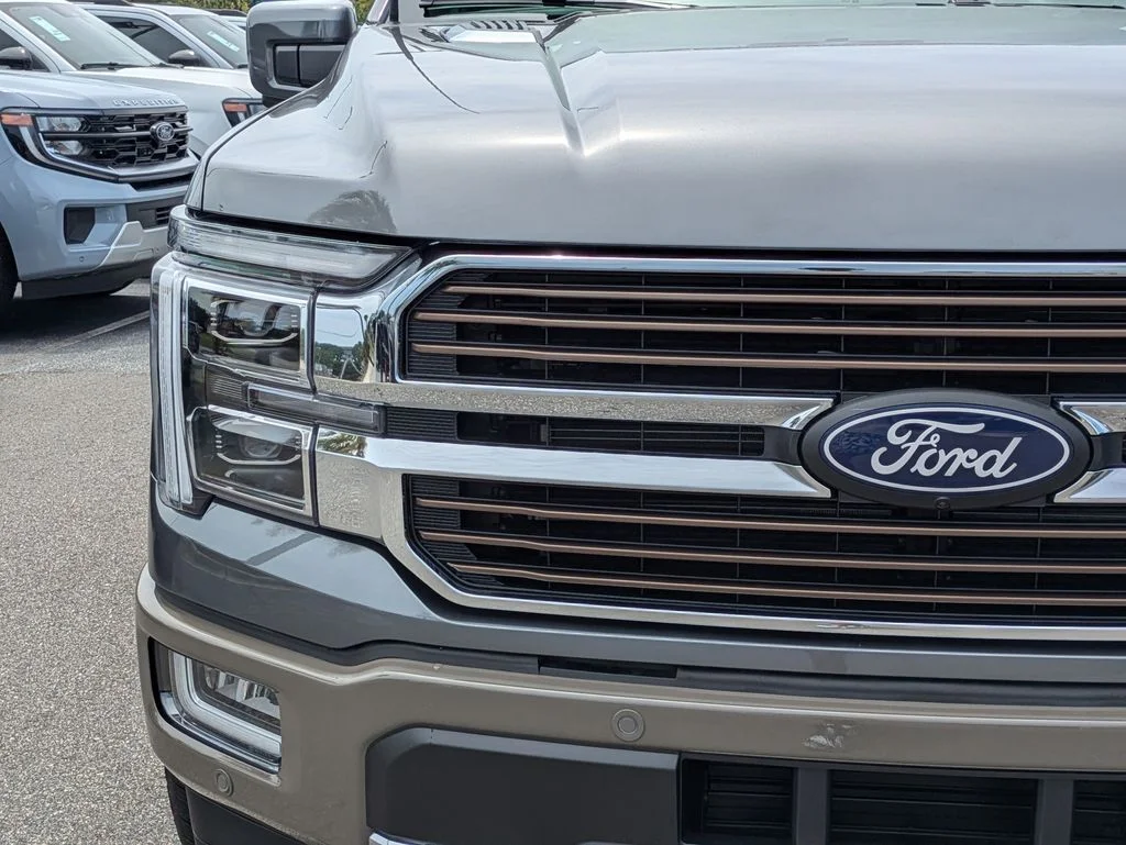 New 2026 Carbonized Gray Metallic Ford King Ranch image 10