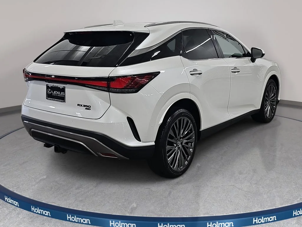 New 2026 Eminent White Pearl Lexus LUXURY image 5