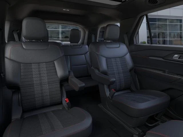 New 2026 Star White Metallic Tri-Coat Ford ST-Line image 34