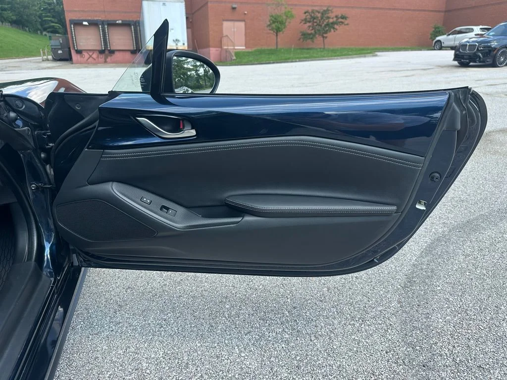 Used 2025 Blue Mazda Club image 31