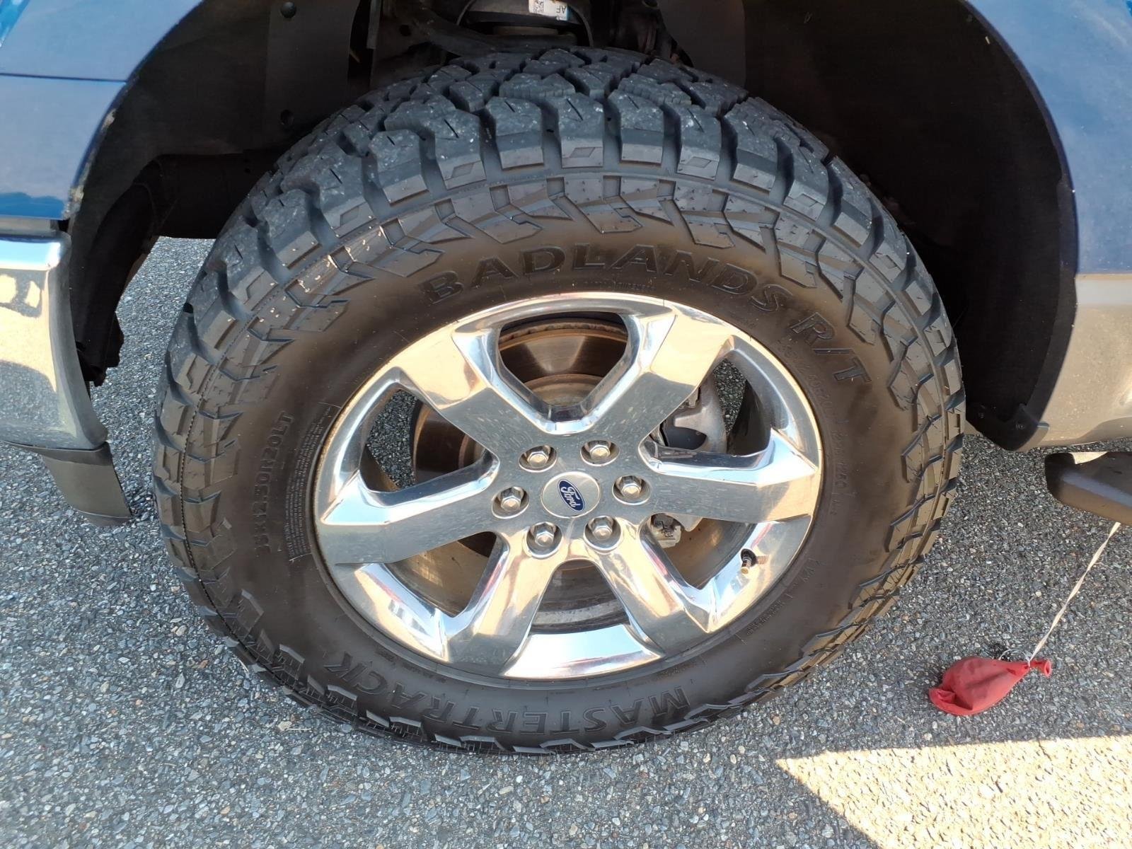 Used 2022 Blue Ford XLT image 12