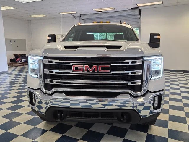 Used 2022 White GMC SLE image 2
