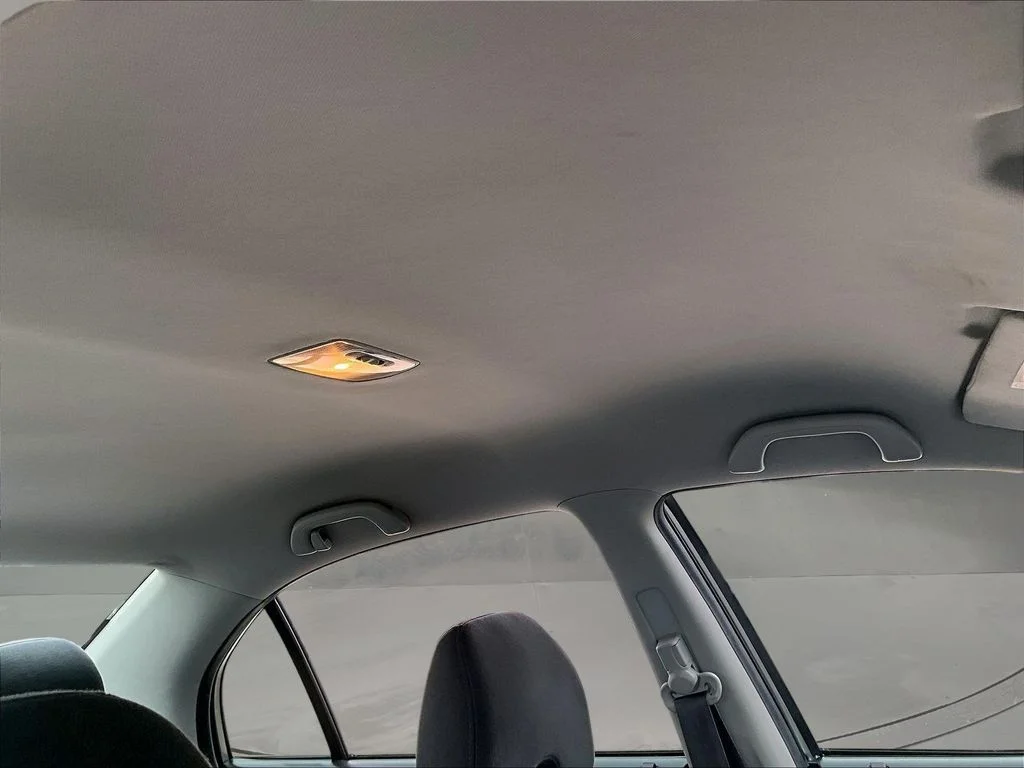Used 2004 Gray Honda Hybrid image 28