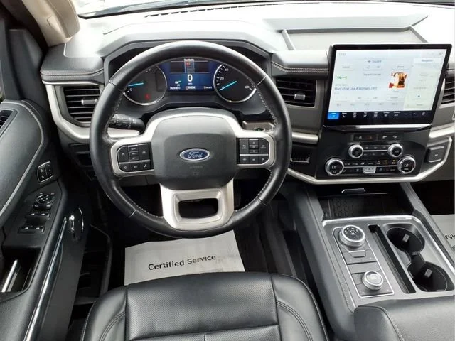 Used 2024  Ford XLT image 4