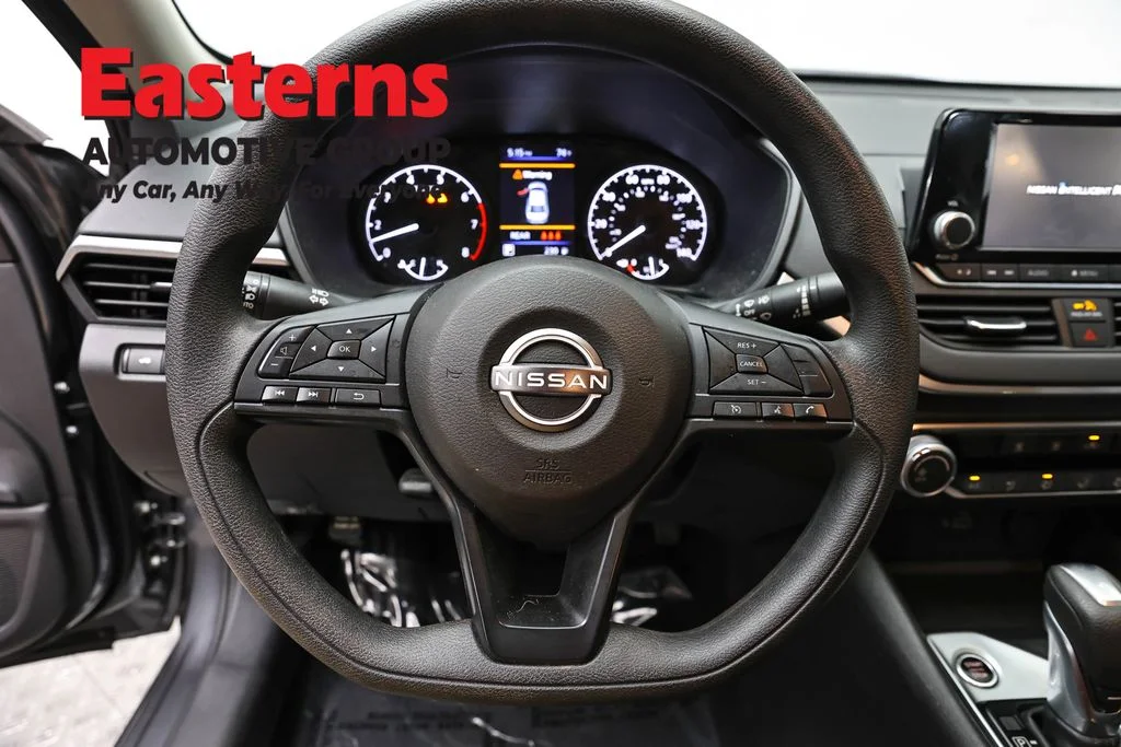 Used 2023 Gray Nissan 2.5 S image 10
