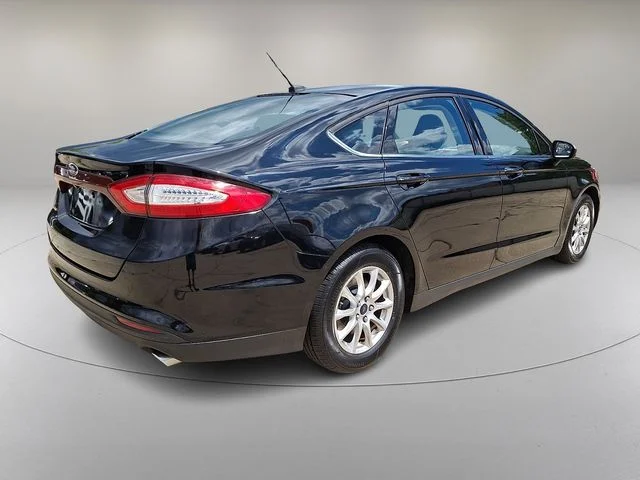 Used 2016 Black Ford S image 11