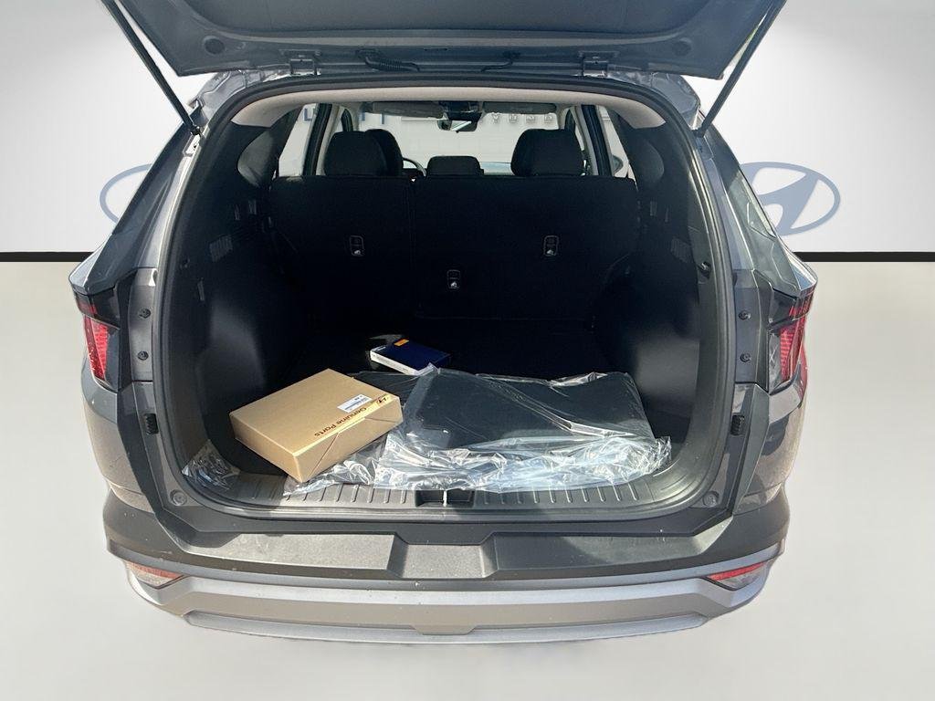 New 2026 Ecotronic Gray Hyundai SE FWD image 18