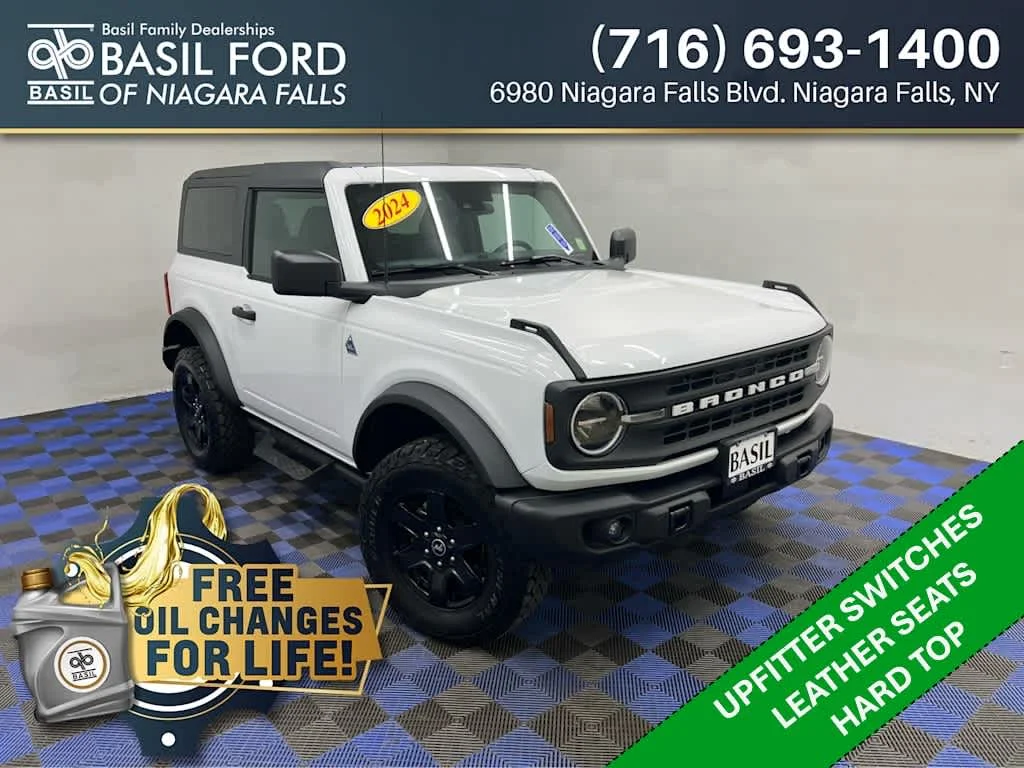 2024 Ford Bronco Black Diamond 4x4's photo