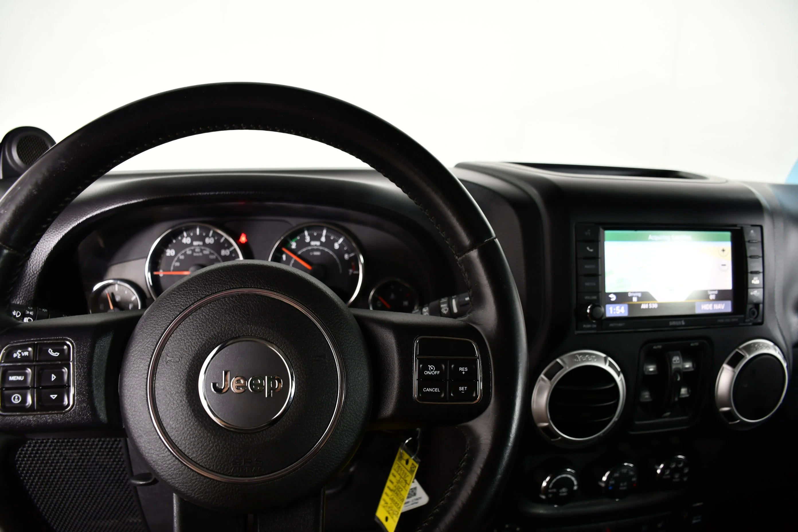 Used 2013 Billet Silver Metallic Jeep Sahara image 18