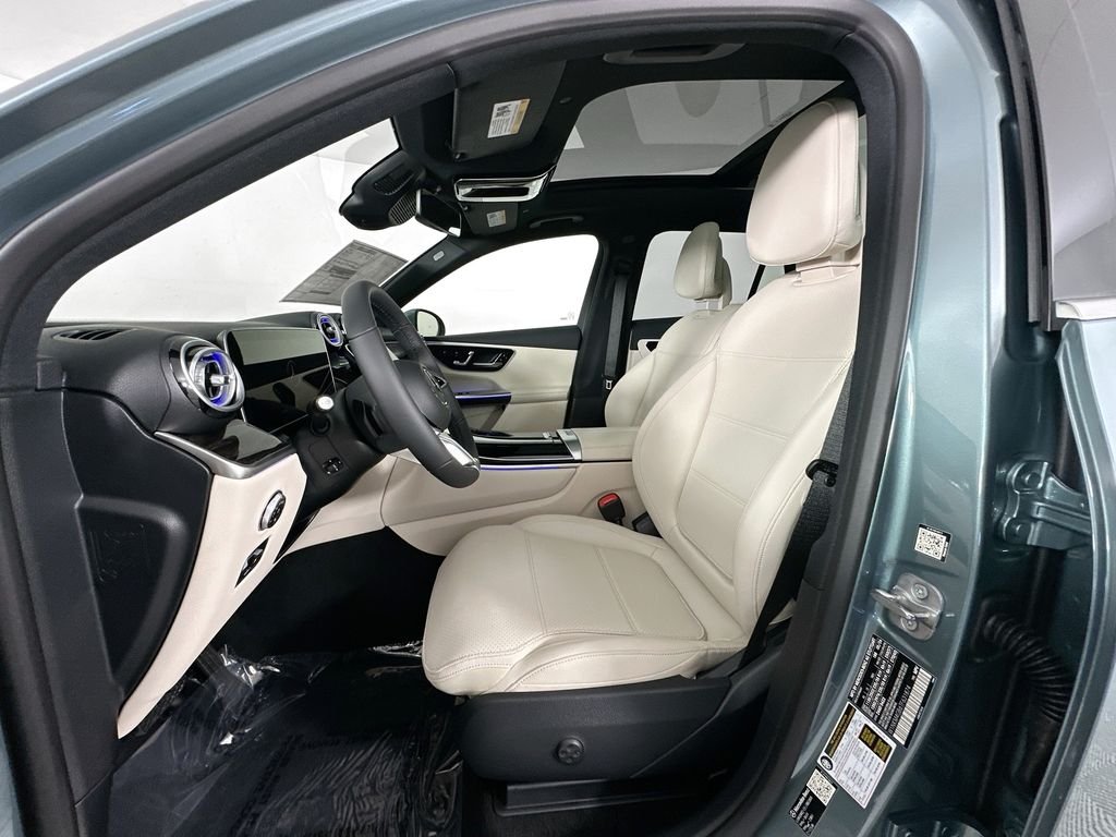 New 2026 Verde Silver Metallic Mercedes-Benz GLC 300 image 22