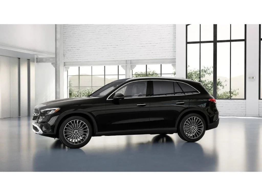 New 2027 Black Mercedes-Benz GLC 300 image 36