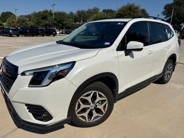 Used 2024  Subaru Premium image 7