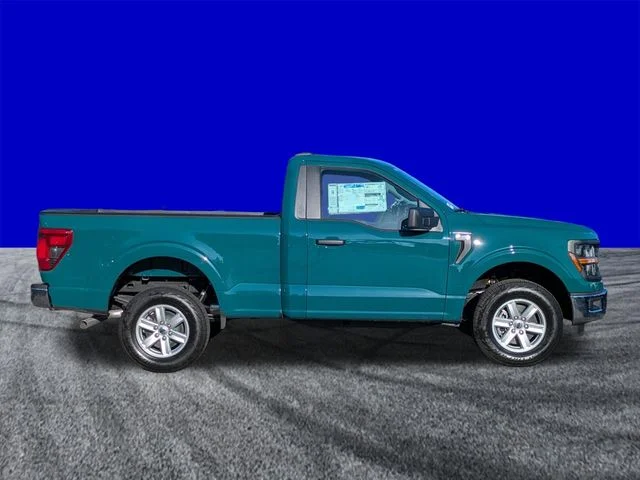 New 2026 Agate Black Metallic Ford XL image 3