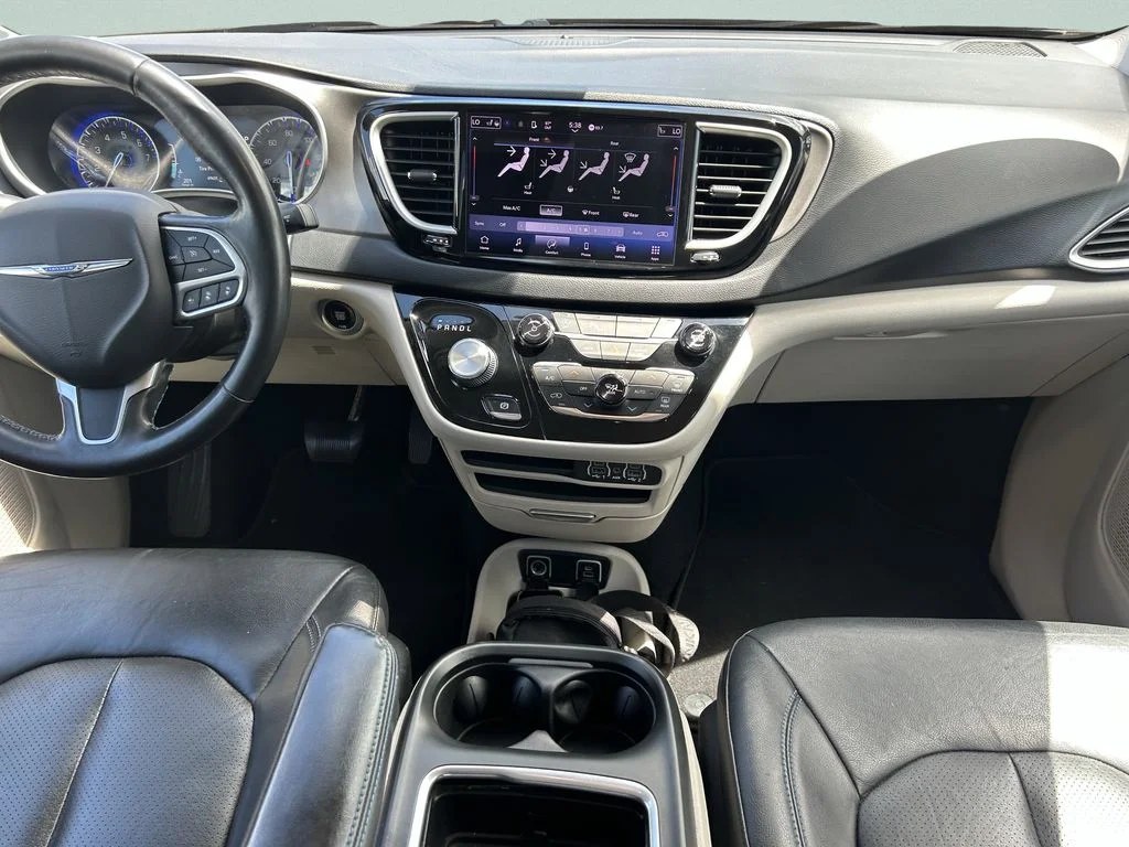 Used 2021 White Chrysler Touring L image 20