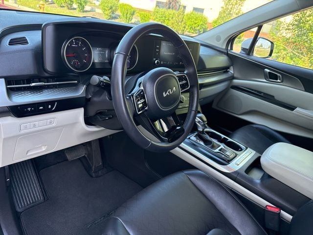 2024 Kia Carnival LX Seat Pkg - Photo 30