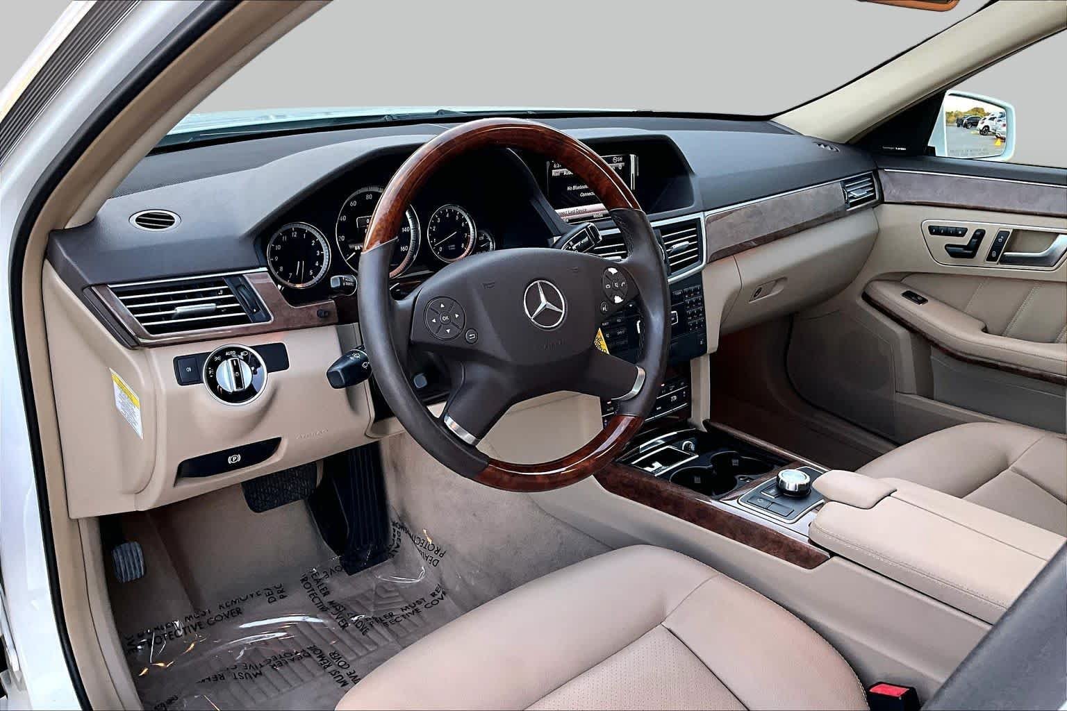 Used 2013 Polar White Mercedes-Benz E 350 Luxury image 15