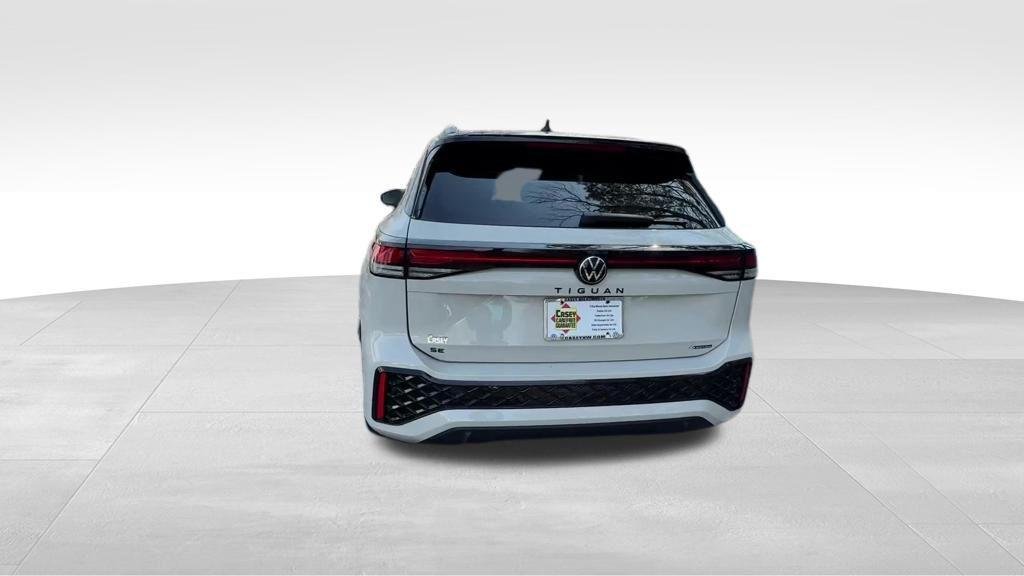 New 2026 Sandstone Volkswagen 2.0T SE R-Line Black image 23