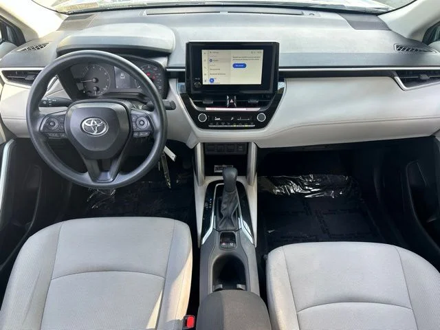 Used 2025  Toyota L image 33