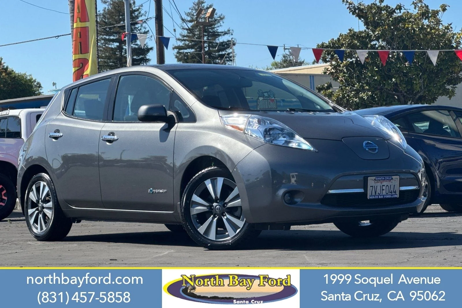 2016 Nissan Leaf SV's photo