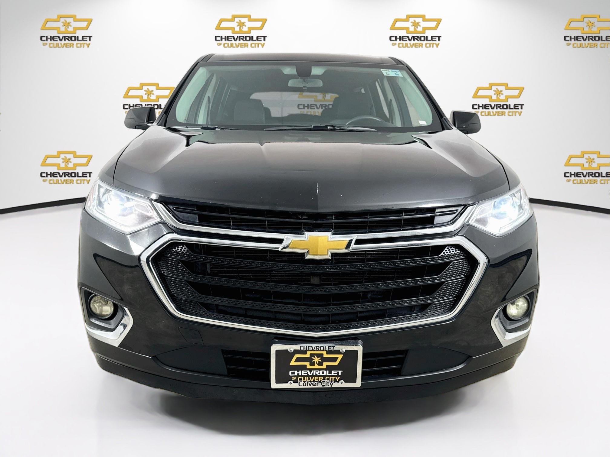 Used 2020 Chevrolet Traverse LS with VIN 1GNERFKW9LJ227435 for sale in Culver City, CA