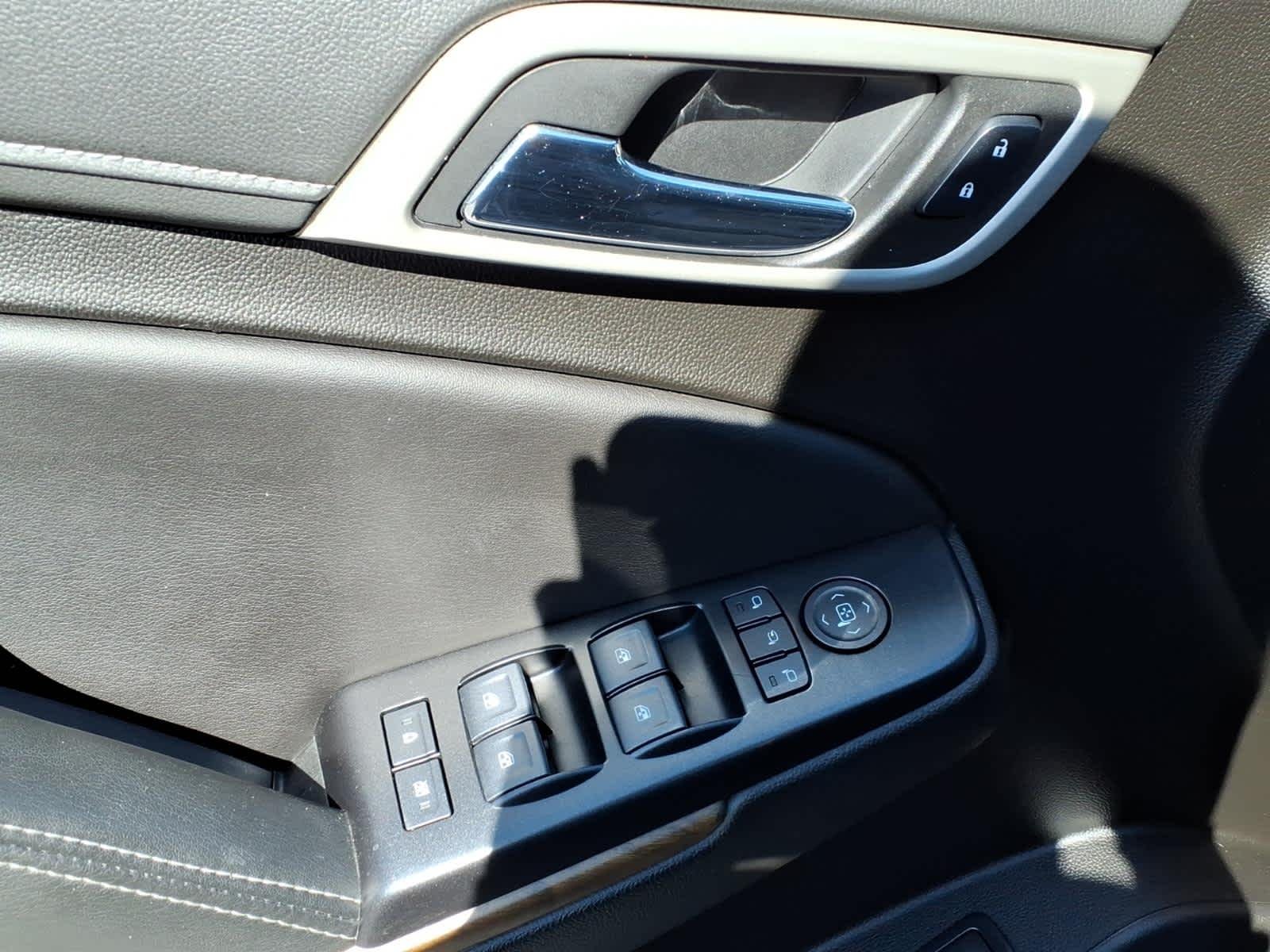 Used 2020 Dark Sky Metallic GMC Denali image 13