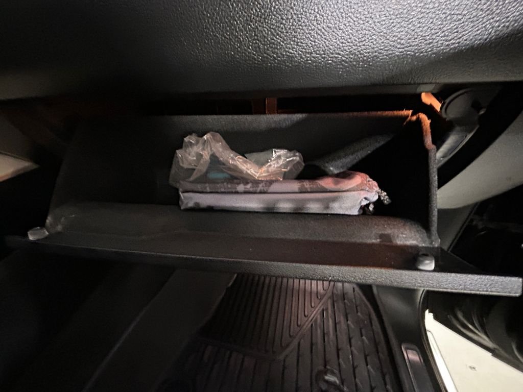 Used 2019 Black Ram Laramie image 28