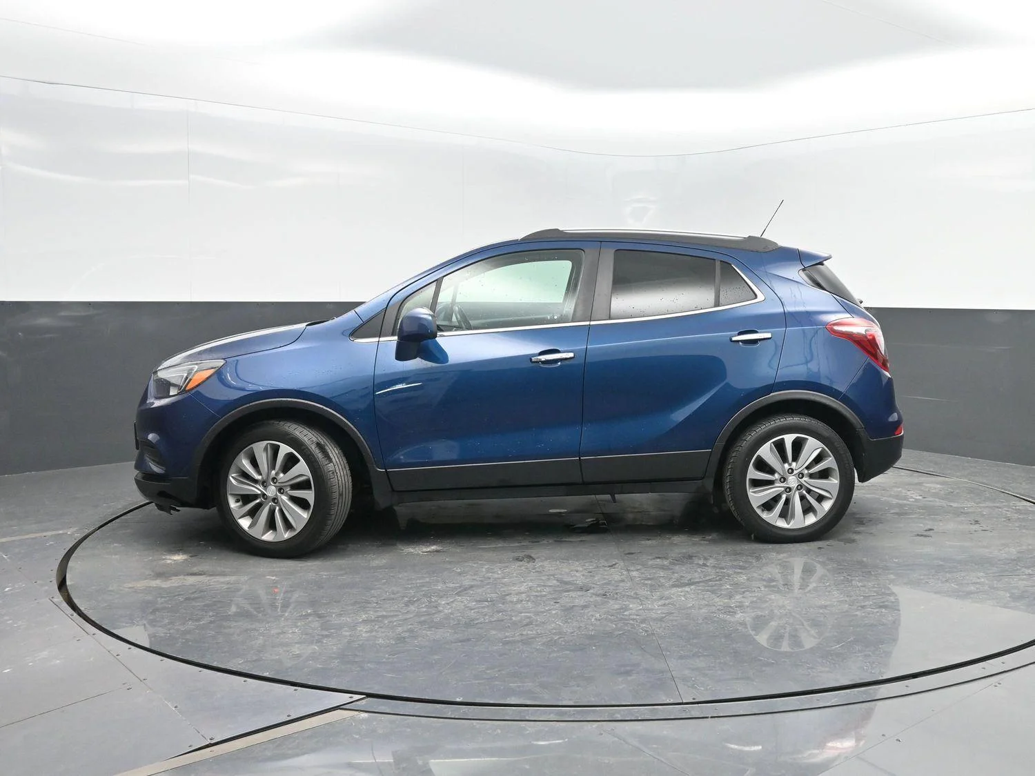2020 Buick Encore Preferred's photo