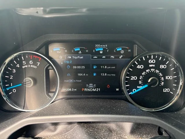 Used 2015 White Ford Platinum image 12