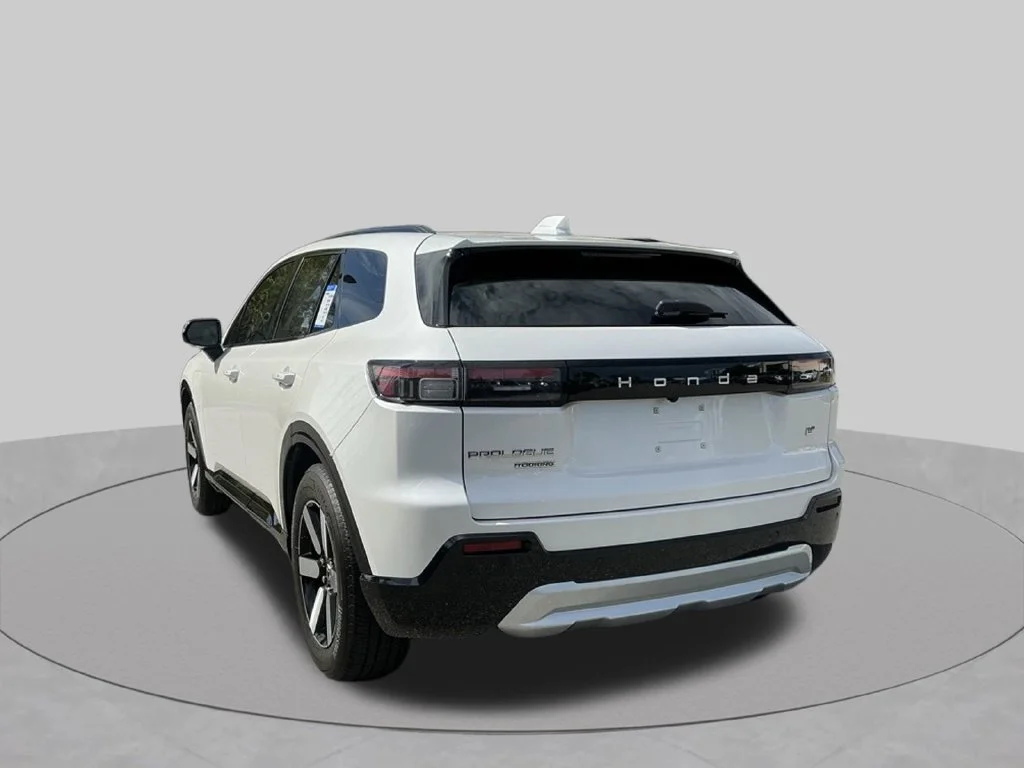 Used 2025  Honda Touring image 9