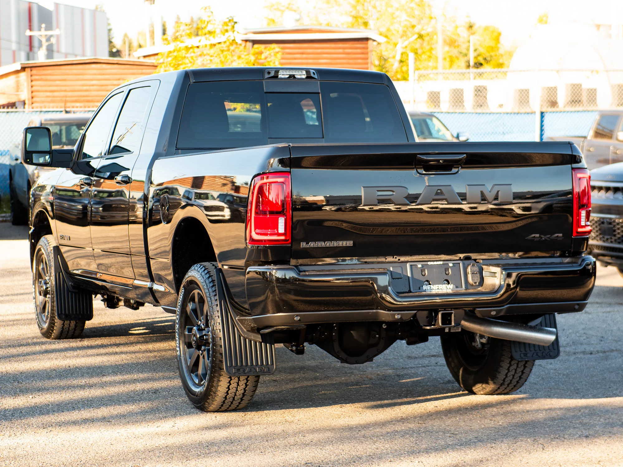 New 2027 Black RAM Laramie Night* Mega Cab 4x4, Sunroof, Heated Leather, 5th Wheel Prep image 4