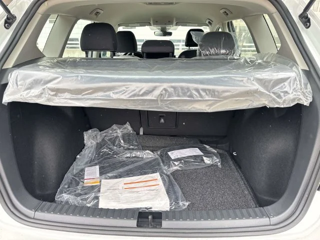 2027 Volkswagen Taos photo 5