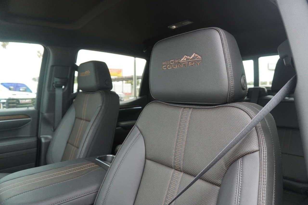 2026 Chevrolet Silverado 1500 High Country - Photo 24