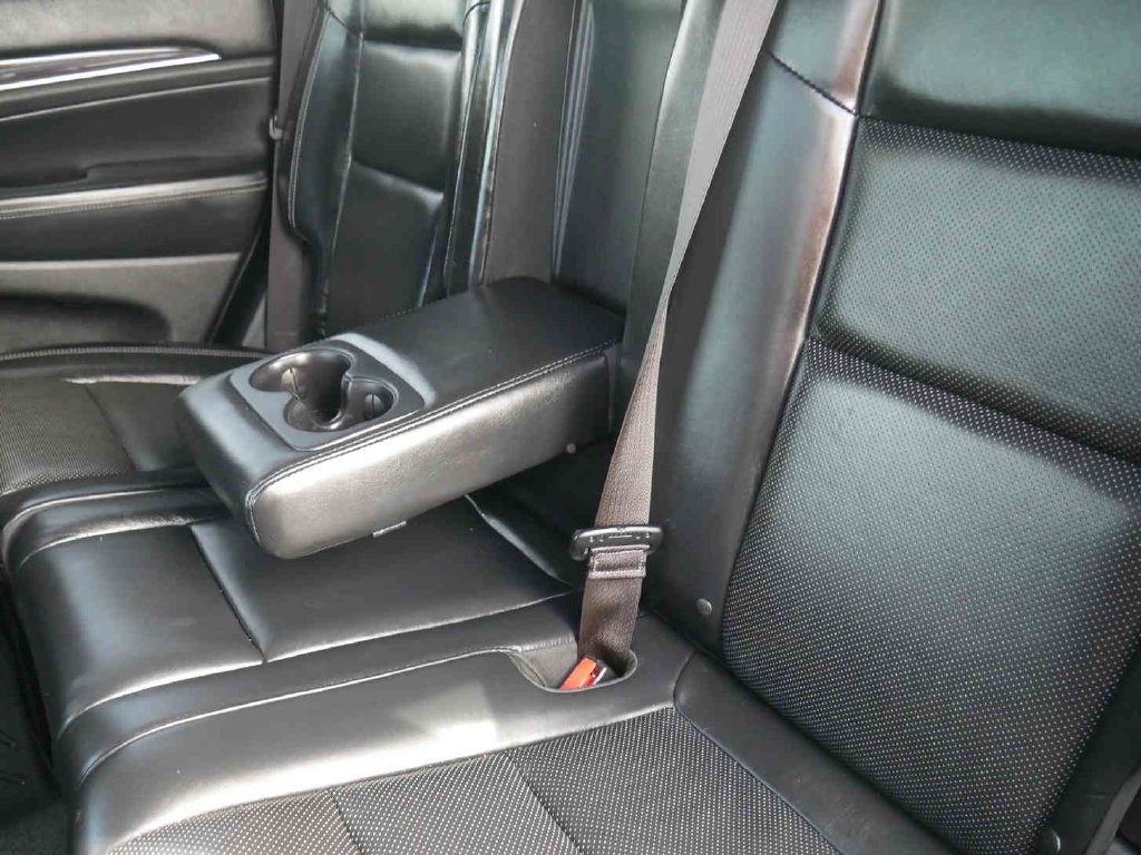 Used 2017 Red Jeep Overland image 19