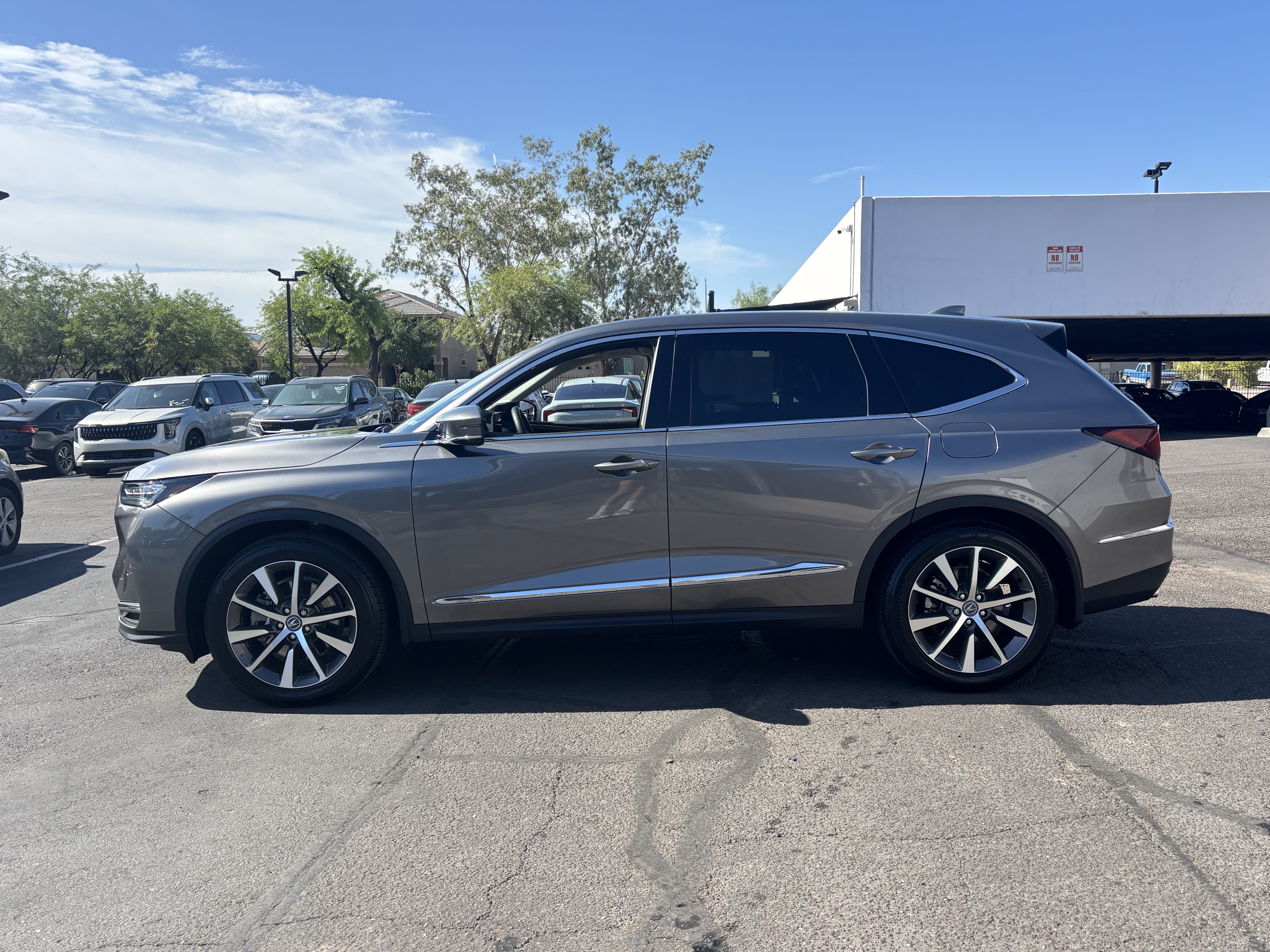 Used 2025 Gray Acura w/Technology Package image 5