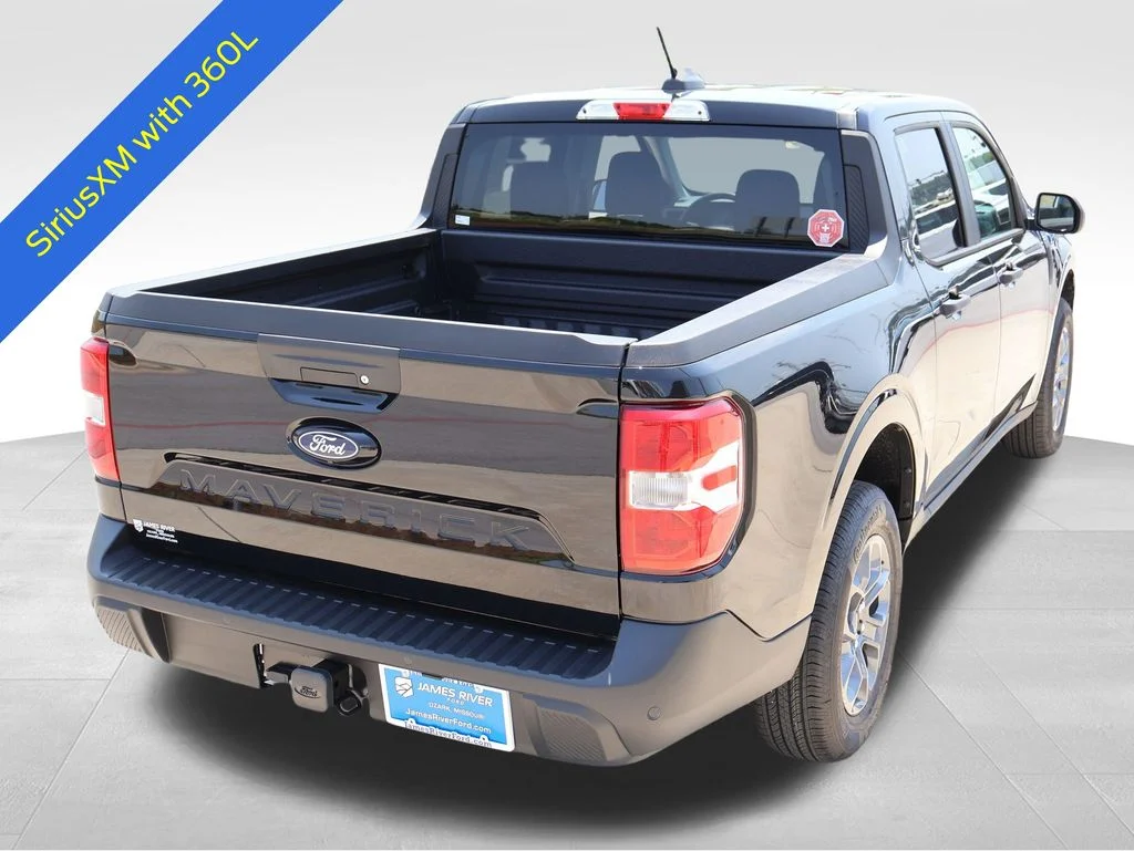 New 2026 Shadow Black Ford XLT image 5
