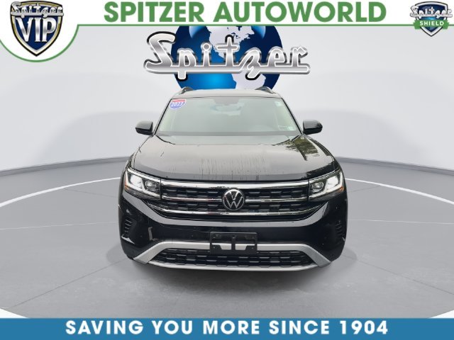 Used 2023 Black Volkswagen 3.6L V6 SE w/Technology image 3