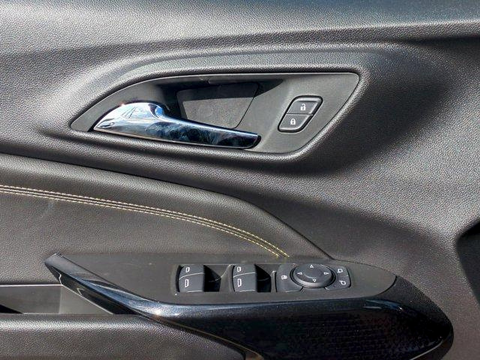 2026 Chevrolet Trax LT - Photo 22