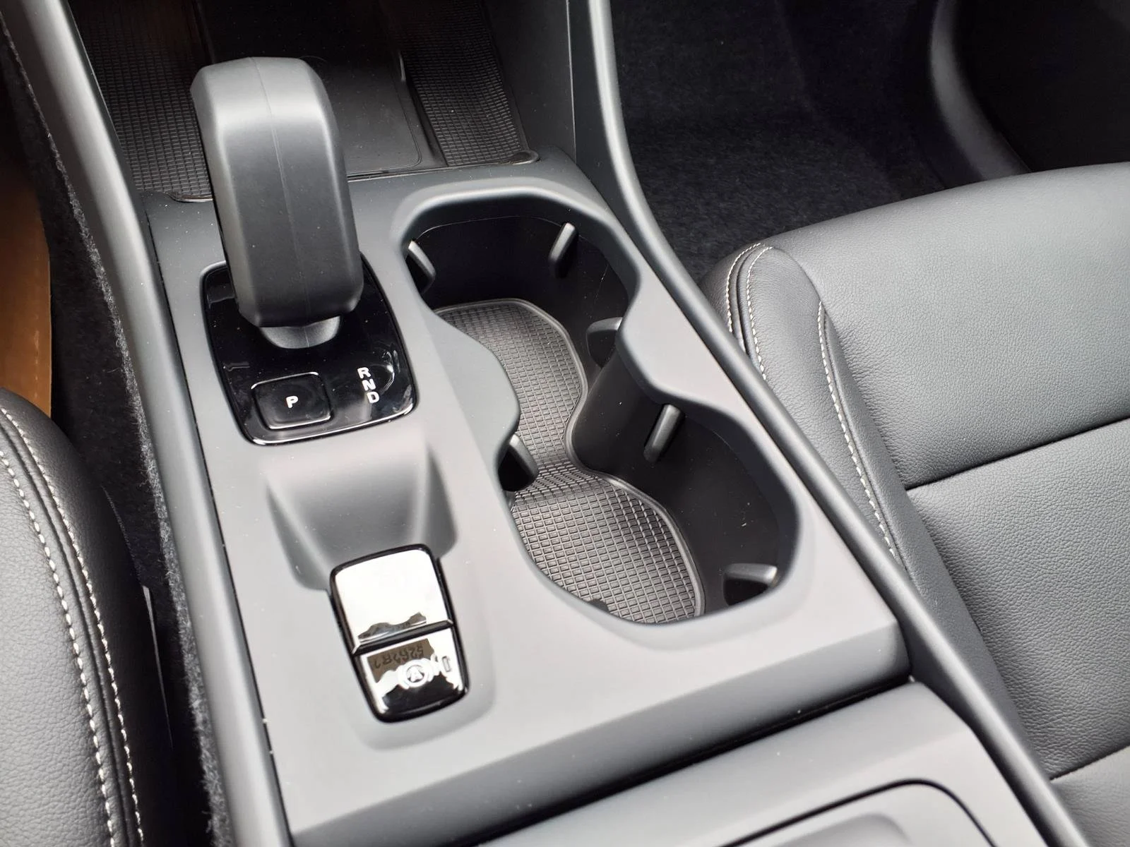 New 2026 Forest Lake Volvo Core image 8