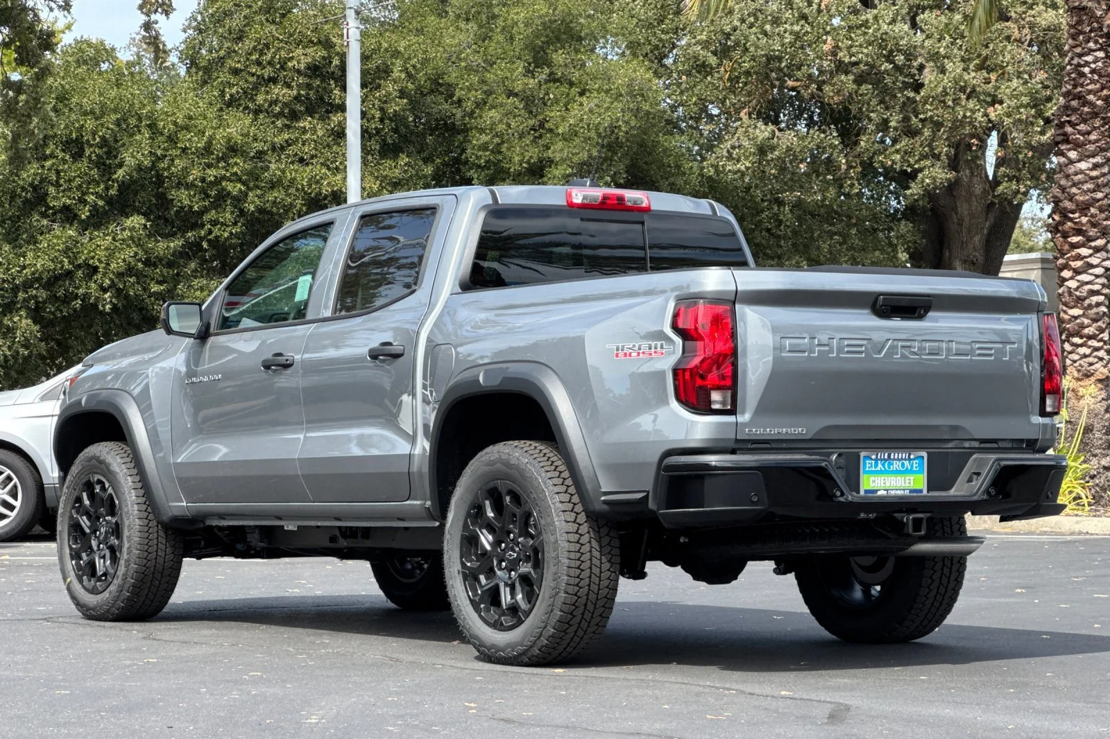 2026 Chevrolet Colorado Trail Boss view 5