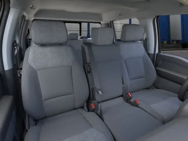 New 2026 Oxford White Ford XLT image 10