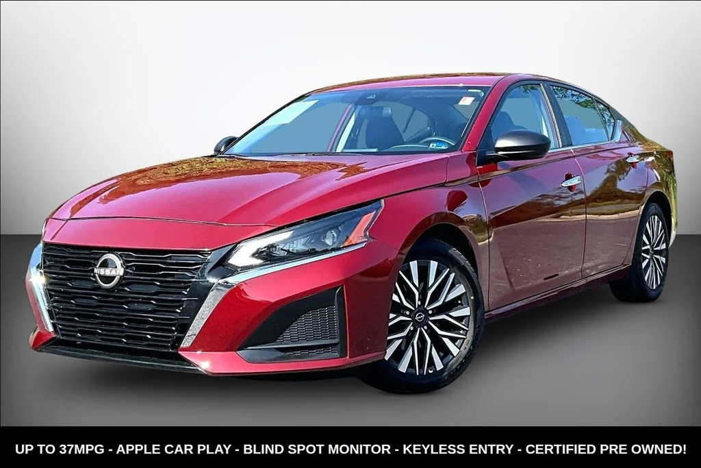 Used 2024 Red Nissan 2.5 SV image 3