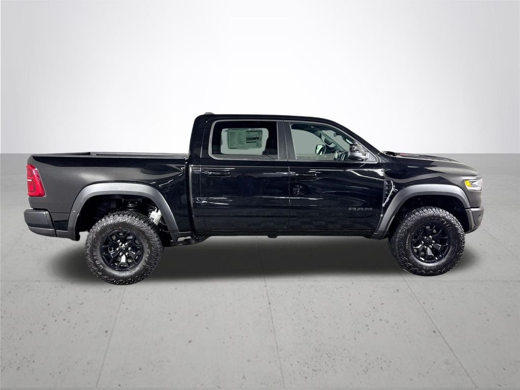 New 2026 Diamond Black Crystal Pearl-Coat Exterior Paint RAM RHO image 5