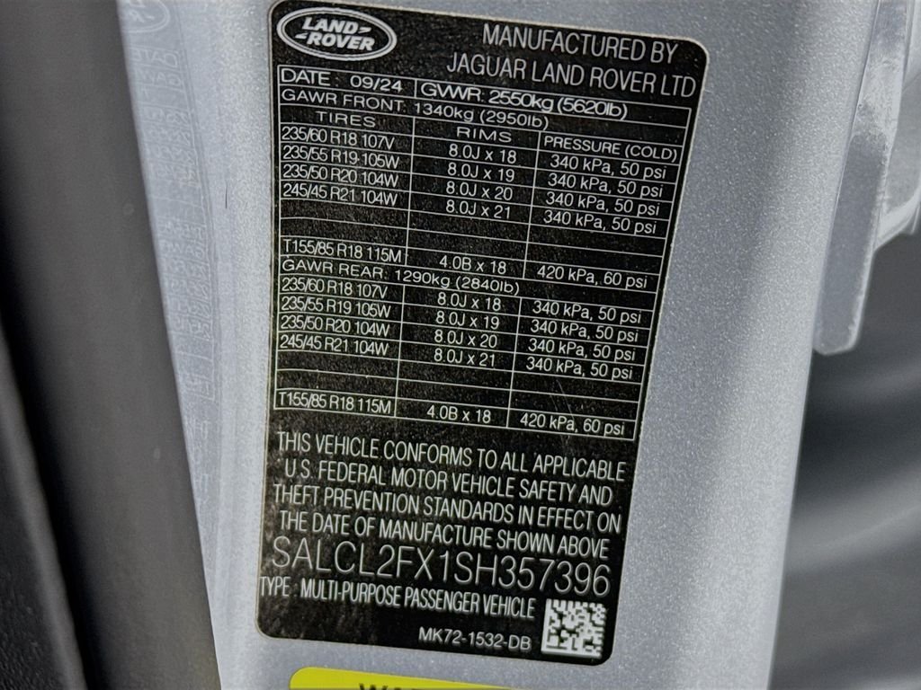 New 2025 Hakuba Silver LAND ROVER Dynamic SE image 33