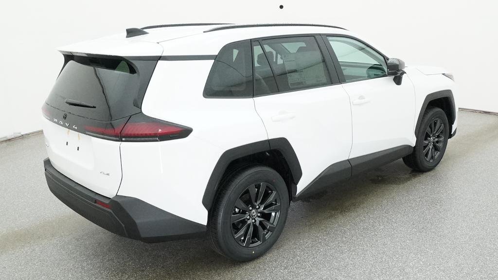 New 2026 Ice Cap Toyota XLE Premium image 18