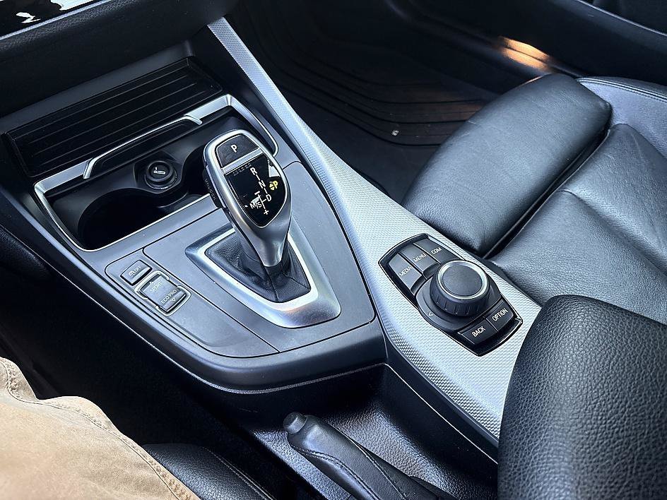 Used 2018 Black Sapphire Metallic BMW M240i image 16