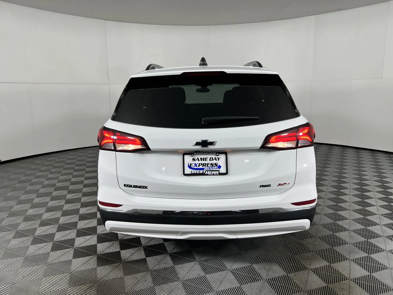 Used 2022 Summit White Chevrolet RS image 25