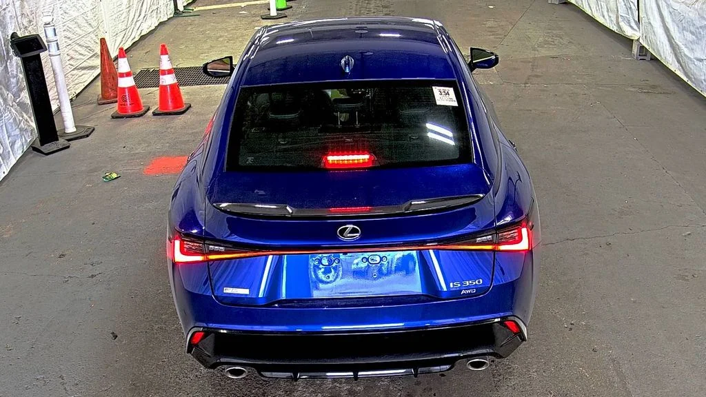 2021 Lexus IS 350 F SPORT - Photo 3