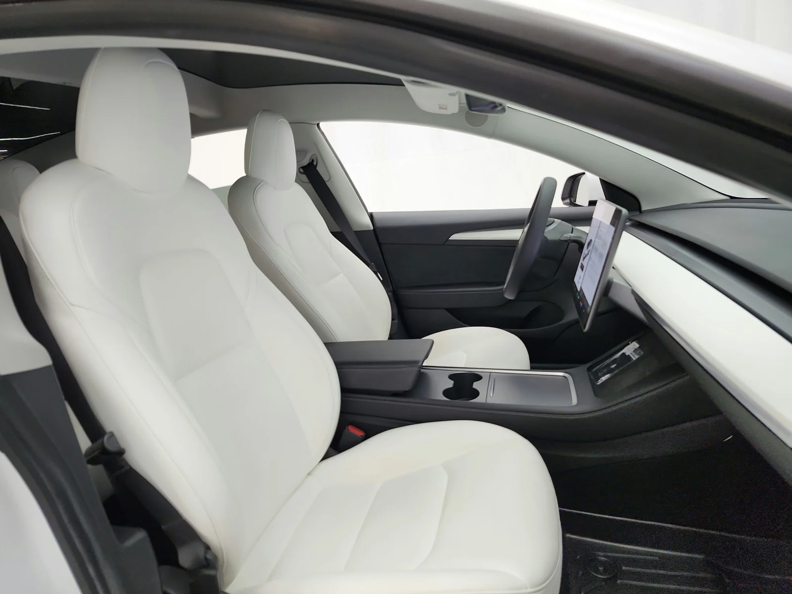 Used 2021 Pearl White Multi-Coat Tesla Standard Range Plus RWD image 18