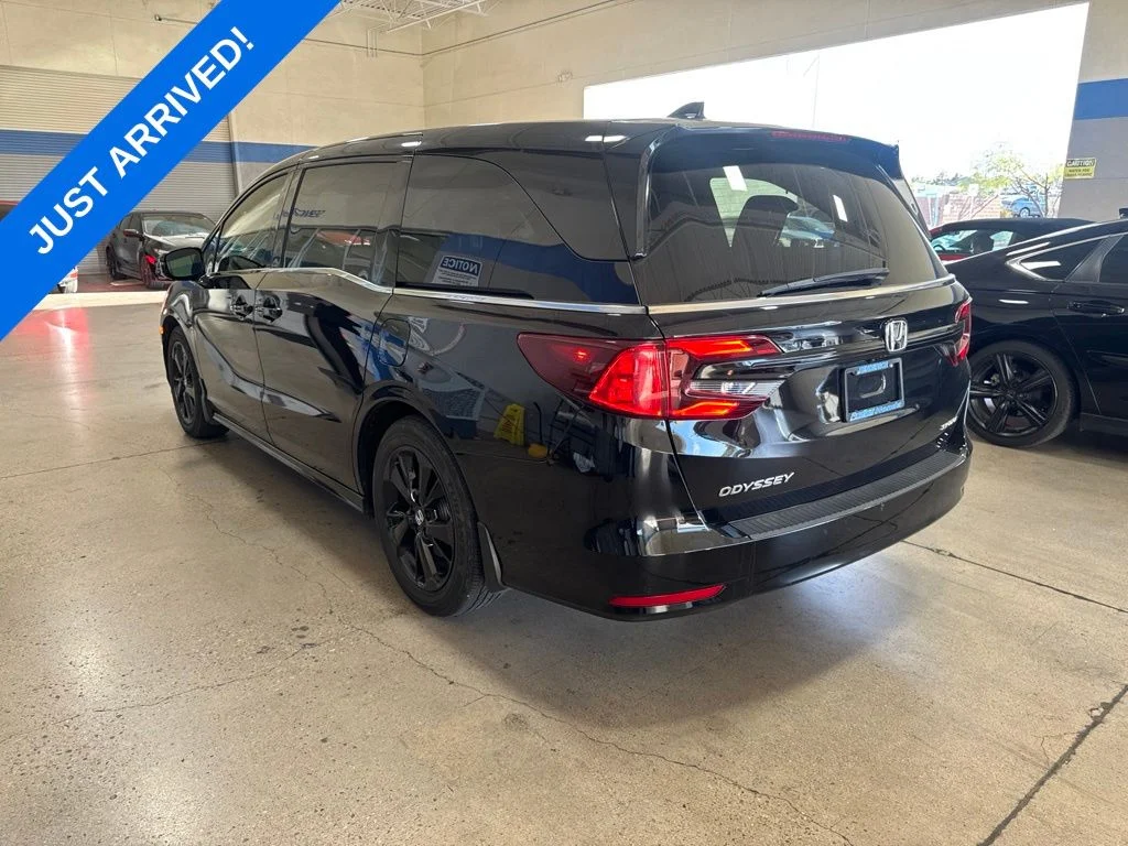 Certified Used 2024 Crystal Black Pearl Honda Sport image 4