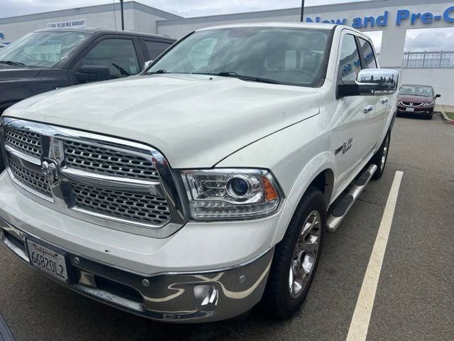 2018 RAM 1500 Laramie 4x4 Crew Cab 5'7's photo